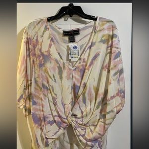 Size large top, never worn.